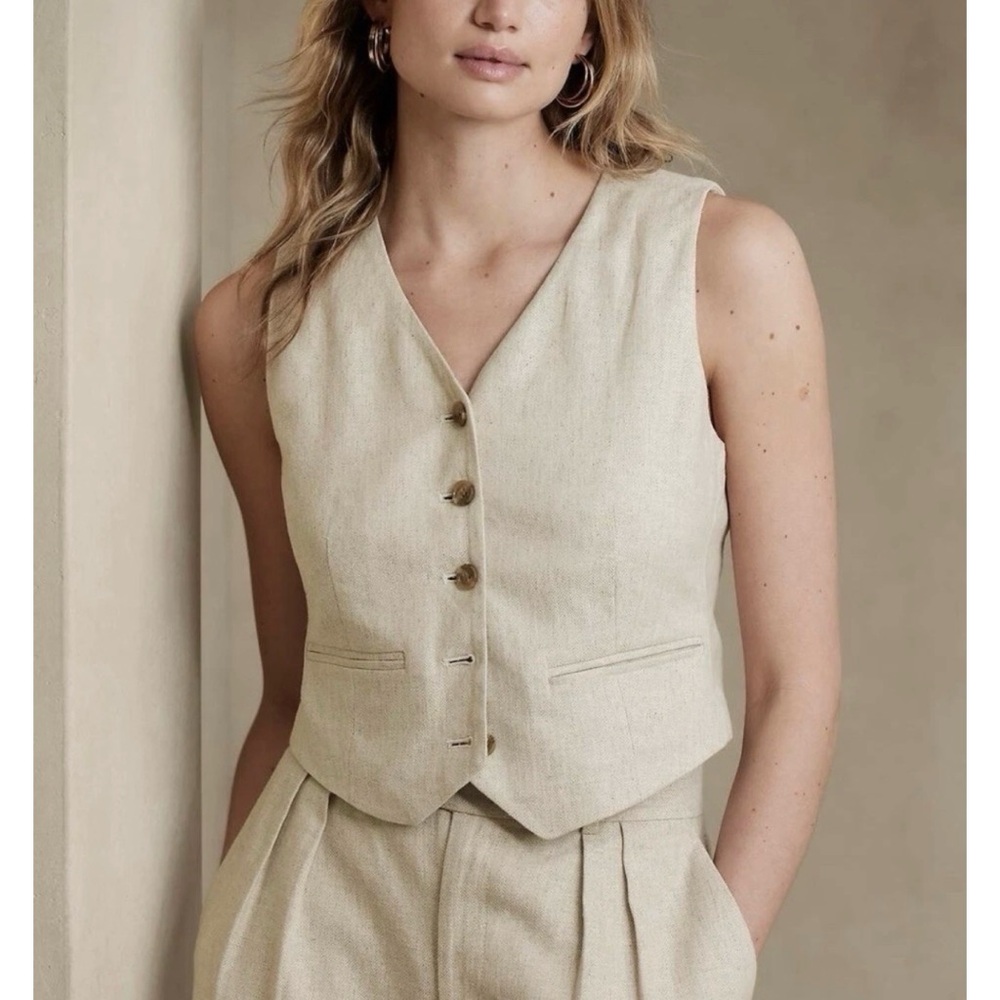 Banana Republic | cotton and linen blend vest